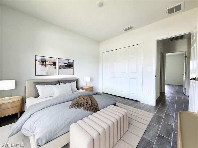 bedroom featuring a closet