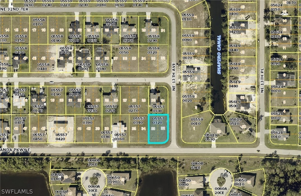 1129 Jacaranda Pkwy E, Cape Coral, FL 33909