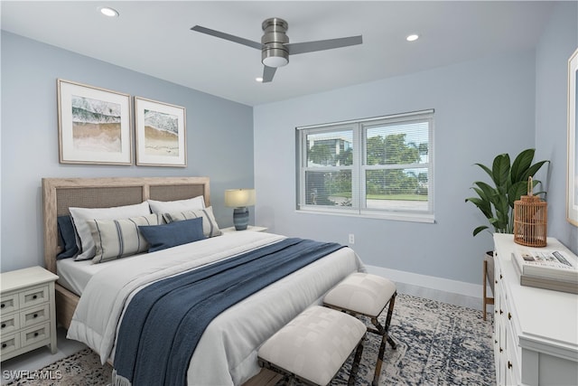 bedroom with ceiling fan