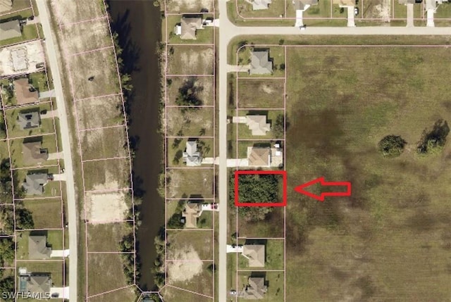 Listing photo 2 for 3717 NE 17th Ave, Cape Coral FL 33909