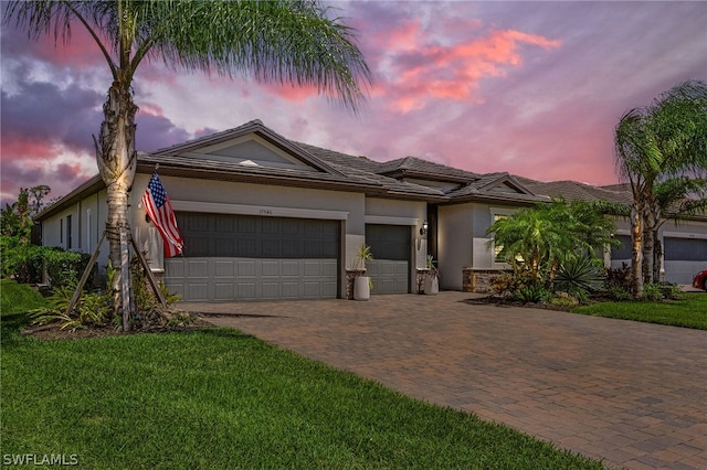 view of front of home featuring a garage