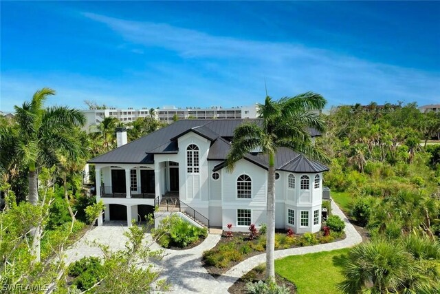 view of front of home with a garage