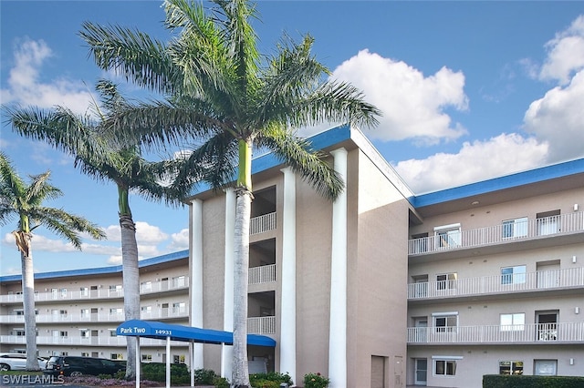 14931 Park Lake Dr Unit 109, Fort Myers, FL 33919 - view of apartment building / complex
