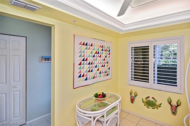 14931 Park Lake Dr Unit 109, Fort Myers, FL 33919 - detailed view of a pendent fire sprinkler and ornamental molding