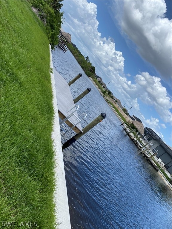 Listing photo 3 for 1213 NW 35th Ave, Cape Coral FL 33993