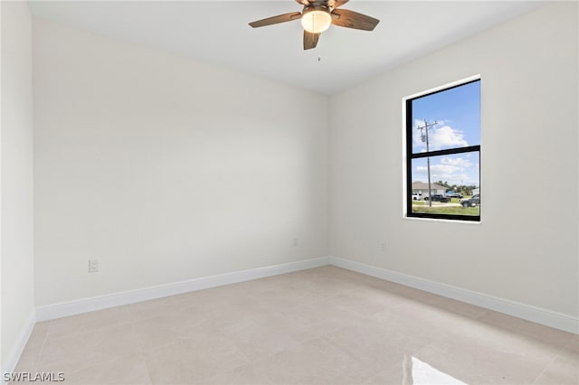 empty room with ceiling fan