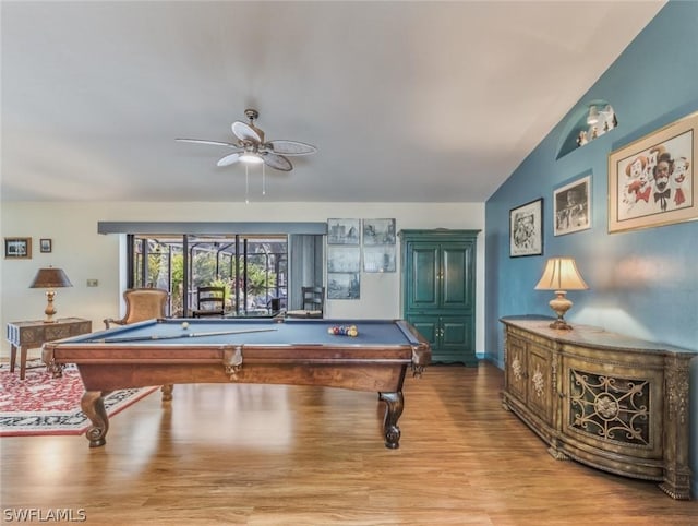 recreation room featuring light wood-type flooring, ceiling fan, and billiards