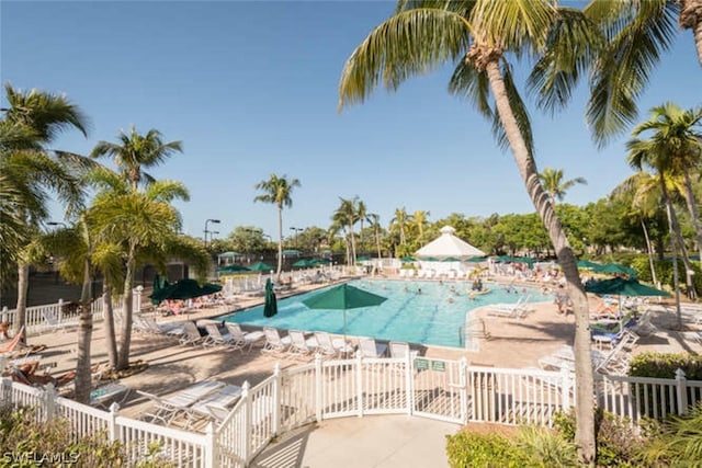 view of swimming pool featuring a patio