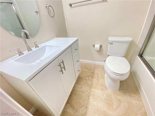 full bathroom featuring enclosed tub / shower combo, vanity, and toilet