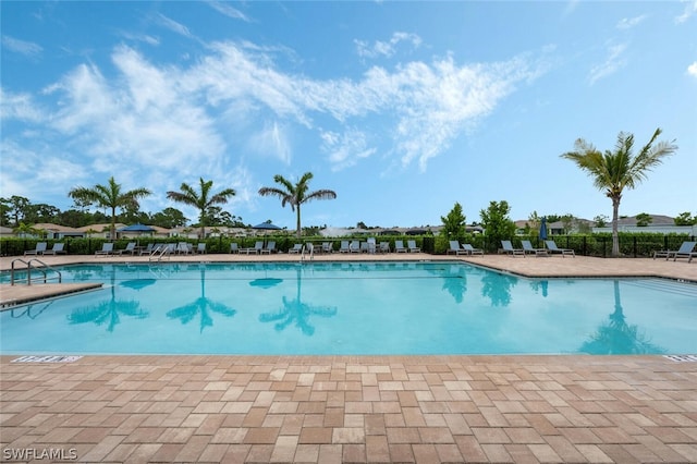 view of swimming pool