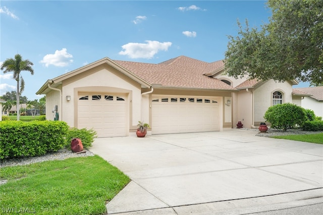 view of front facade with a garage