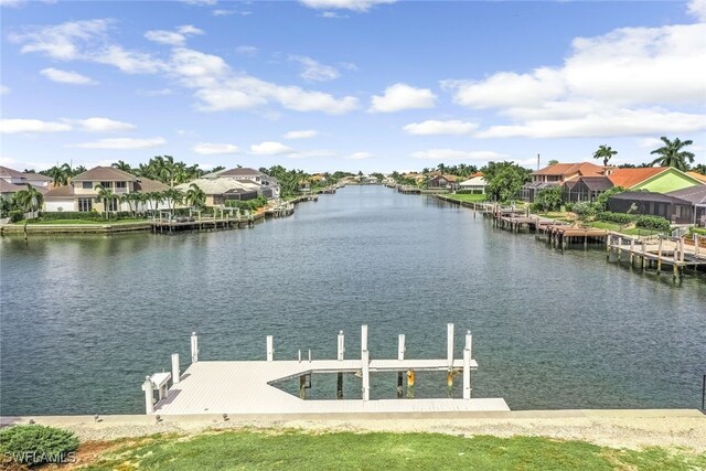 Listing photo 3 for 1072 Fieldstone Dr, Marco Island FL 34145