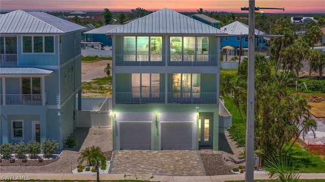 view of front of property featuring a garage