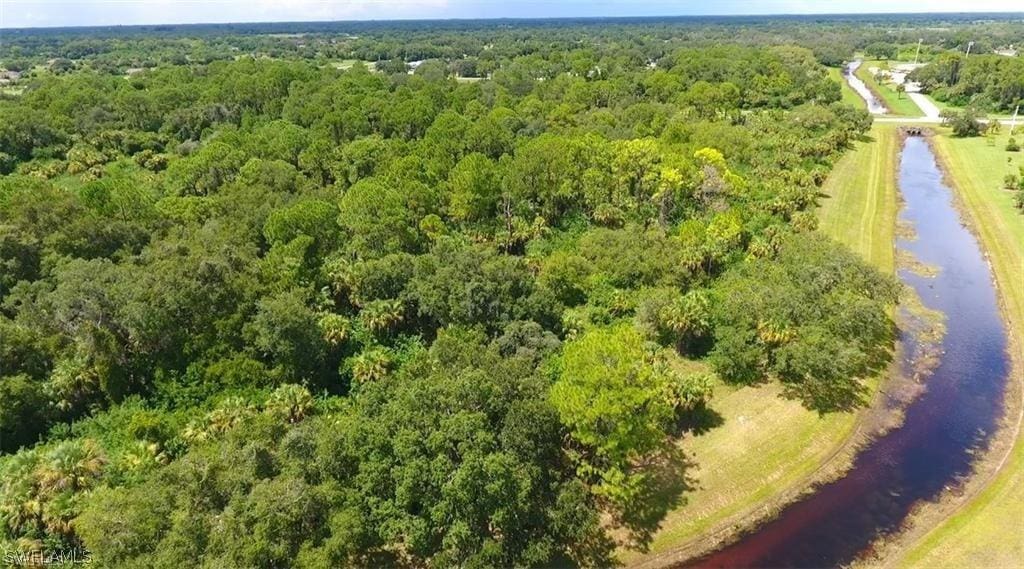 E Cowboy Way, Labelle, FL 33935