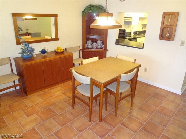 dining area with sink