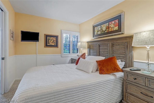 view of carpeted bedroom