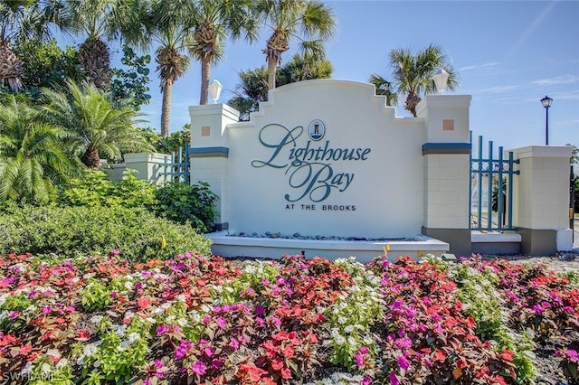 view of community / neighborhood sign