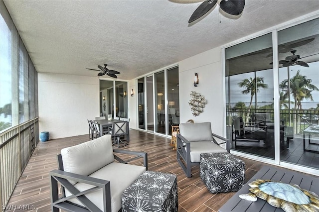 view of sunroom / solarium