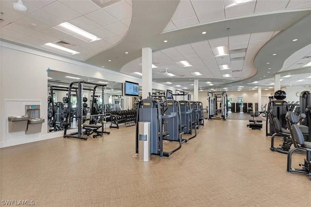 workout area with a drop ceiling