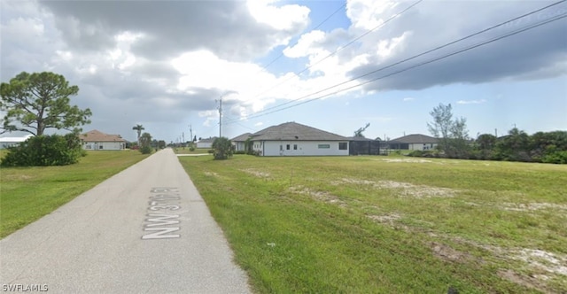 Listing photo 2 for 2370 NW 37th Pl, Cape Coral FL 33993