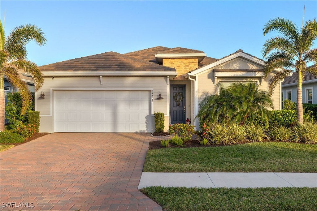 view of front of house with a garage