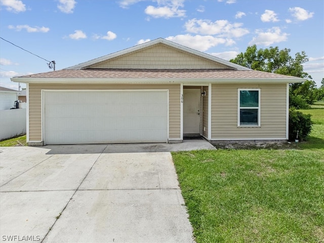 view of front of home with a front lawn