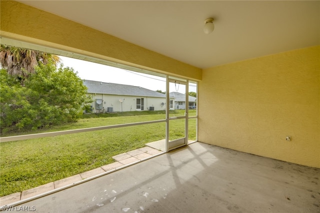 view of unfurnished sunroom