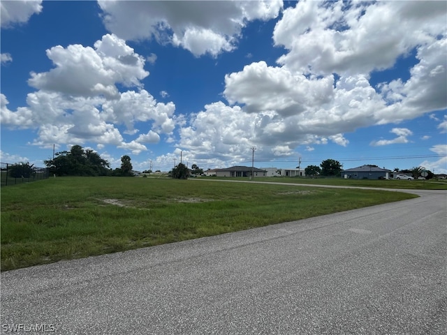 Listing photo 2 for 218 NW 28th St, Cape Coral FL 33993