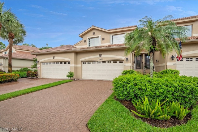 view of mediterranean / spanish-style home