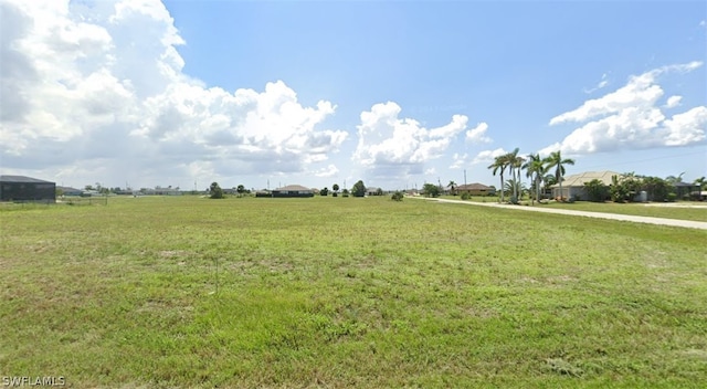 Listing photo 2 for 4212 NW 39th St, Cape Coral FL 33993