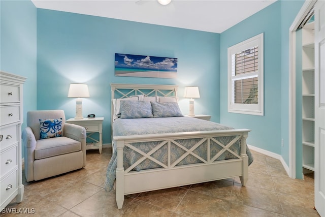 bedroom featuring ceiling fan