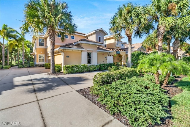 view of mediterranean / spanish-style house