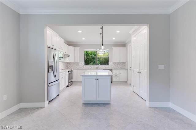 kitchen with stainless steel appliances, a center island, white cabinetry, tasteful backsplash, and pendant lighting