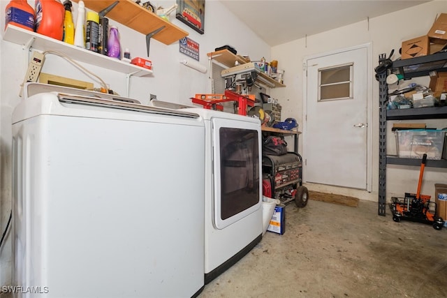 laundry area featuring washer and clothes dryer