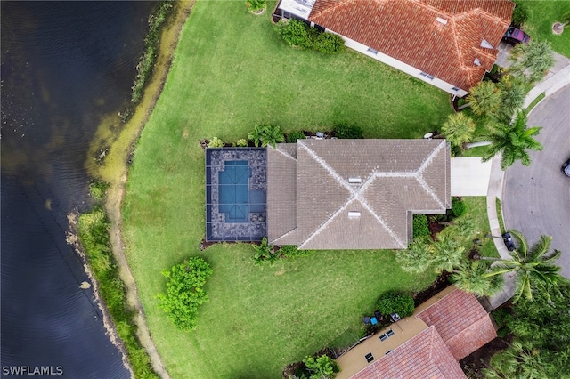 bird's eye view featuring a water view