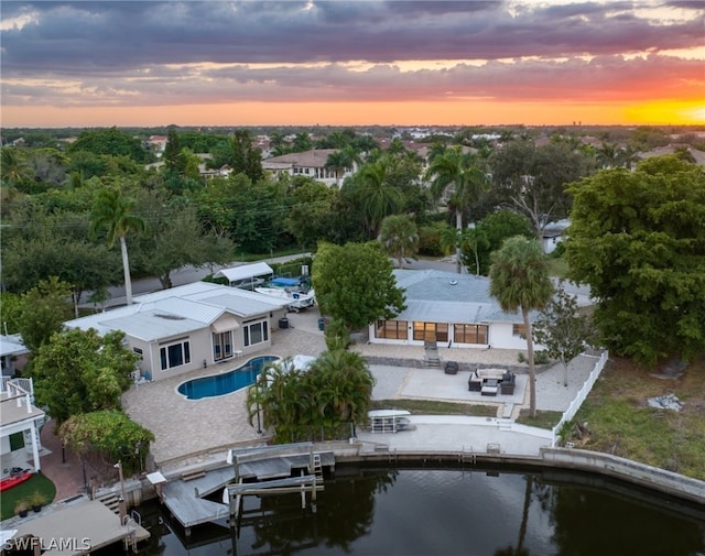 view of aerial view at dusk