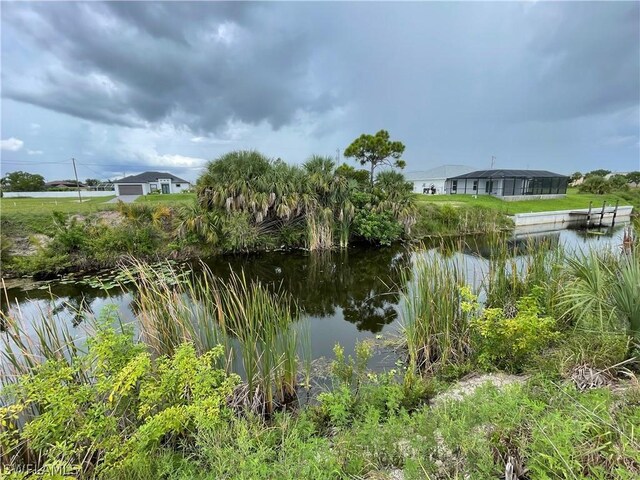 Listing photo 3 for 1211 NE 19th Ave, Cape Coral FL 33909