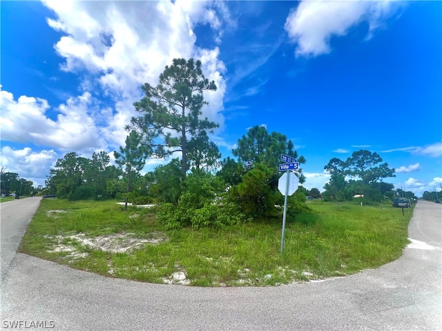 Listing photo 2 for 3701 28th St SW, Lehigh Acres FL 33976