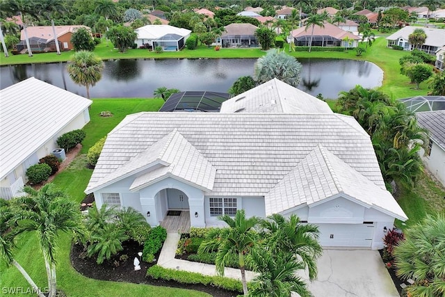 bird's eye view with a water view