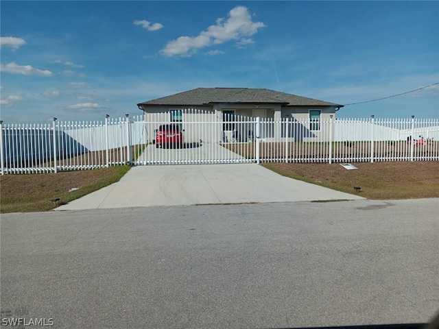 view of front of house with a front lawn