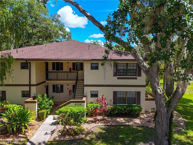 view of front of house