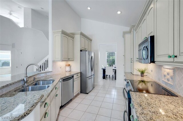 8785 Ventura Way, Naples, FL 34109 - photo 15