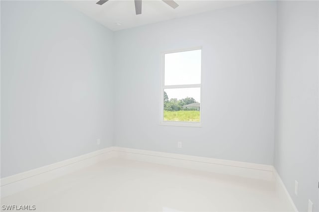 unfurnished room with ceiling fan