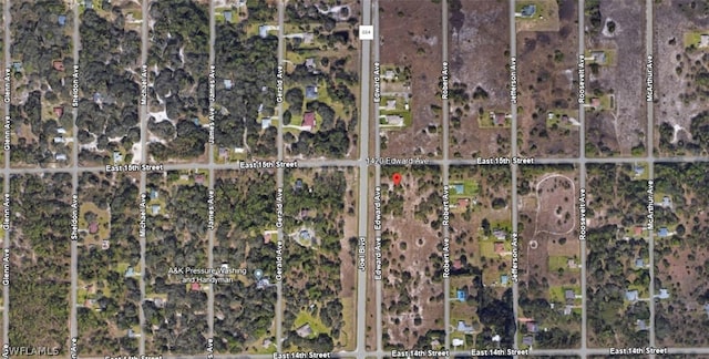 Listing photo 3 for 1420 Edward Ave, Lehigh Acres FL 33972