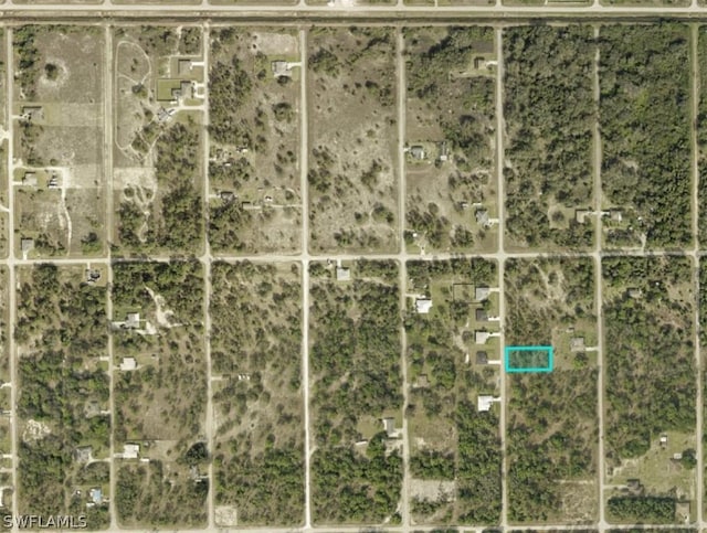 Listing photo 2 for 1414 Canton Ave, Lehigh Acres FL 33972