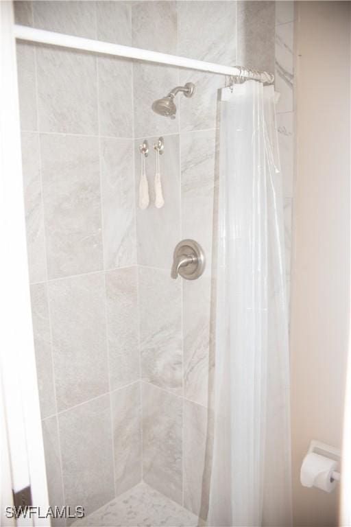 bathroom with walk in shower