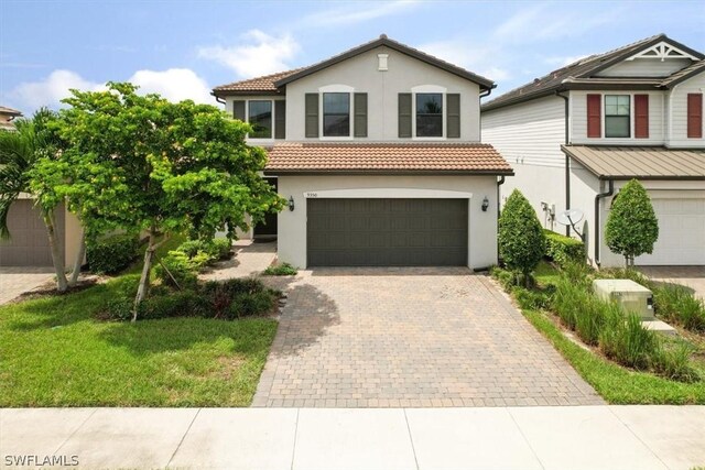 view of front of house featuring a garage