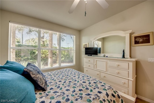 bedroom featuring ceiling fan