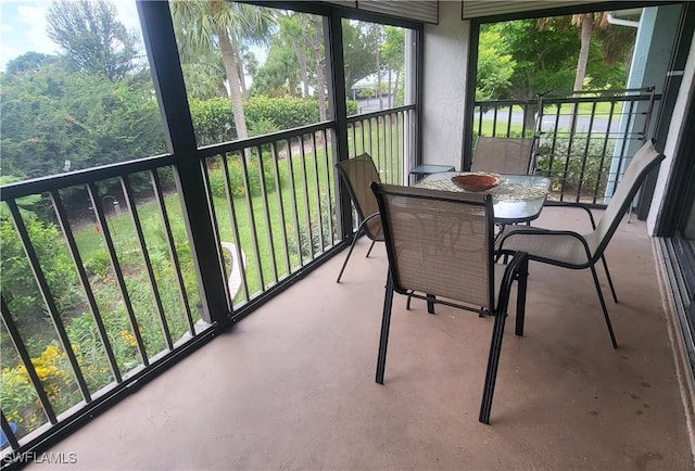 view of sunroom / solarium