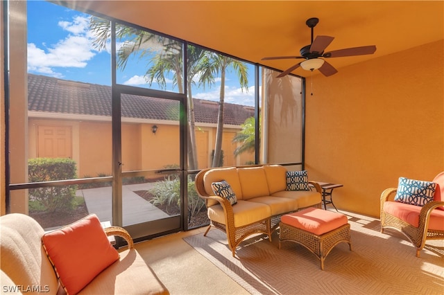 sunroom / solarium with ceiling fan